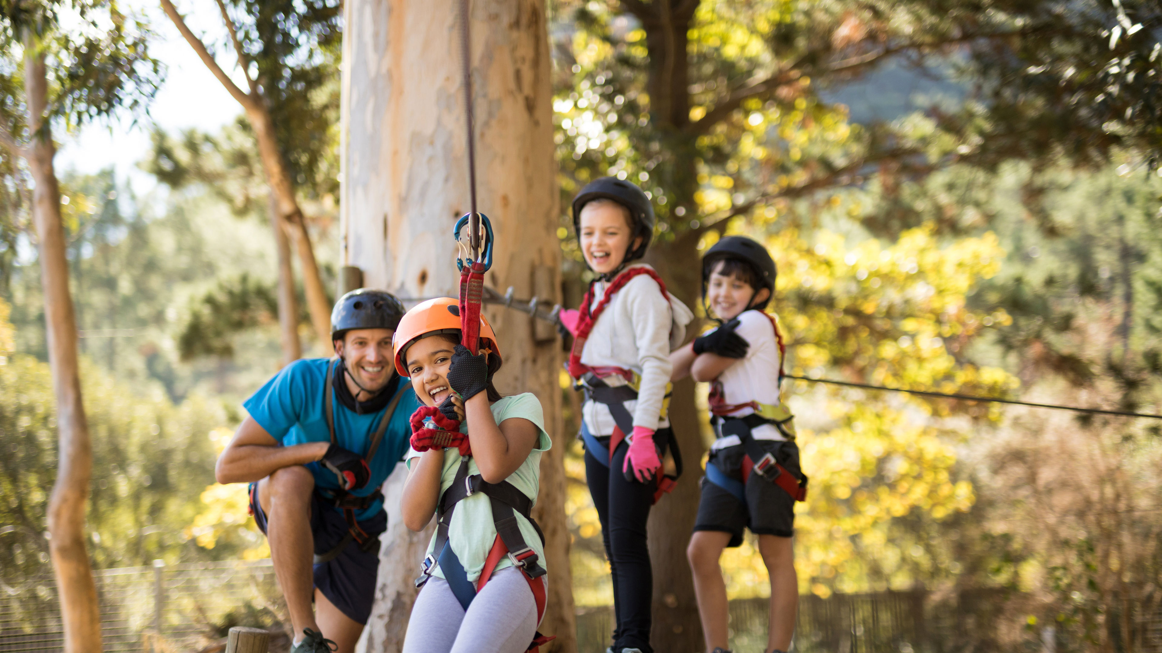 kids enjoying zipline 